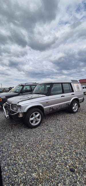 Dezmembrez Land Rover Discovery 2