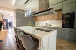 Vila Individuala Strada Miorita Comuna Berceni 6 camere 4 bai 500 mp - imagine 10