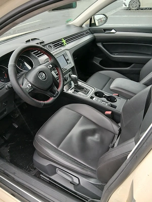 Vw passat B8 08.2019 - imagine 8
