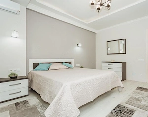 Ofer spre închiriere garsoniera in zona Tineretului, aproape de metrou, centrala proprie