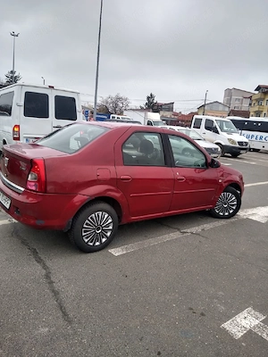 vând Dacia Logan motor de 1 4 benzina gpl consum mic 2010 - imagine 2