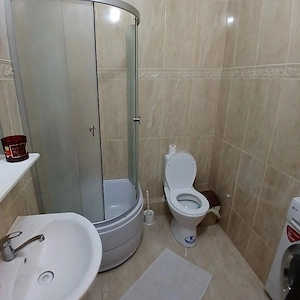 Inchiriez o garsoniera in  sector 5, zona Drumul Sarii, centrala proprie - imagine 3