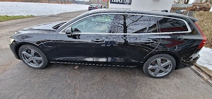 Volvo V60 T8 390PS Plug-in-Hybrid  Awd Recharge  - imagine 4