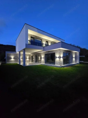 Casa moderna de vanzare in Baciu - zona Sun Garden!