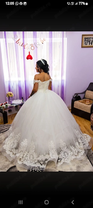 Rochita de mireasa prințesă 