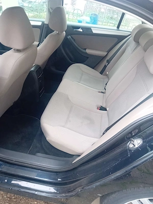 VW.Jetta 2012-Provenienta Porsche Ro-12.TSI.110Cp.Euro5.Perfecta stare la numai 5200Euro - imagine 6
