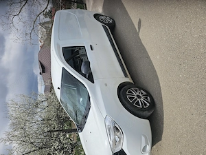 Dacia dokker van anul 2021 - imagine 3