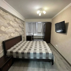 Ofer spre inchirieze o garsoniera in sectorul 5