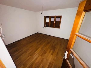 Vilă solidă de vânzare + anexă garaj   Zona Cicero (poziție excelentă!) - imagine 8