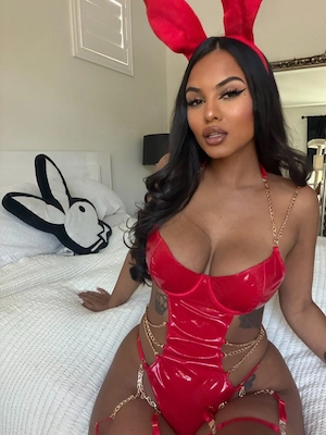 Milf noua in oras ofer sesiuni video si continut OF