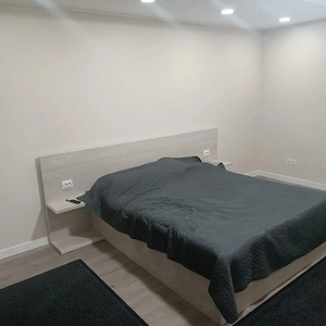 Ofer spre inchiriere o garsoniera, in zona Drumul Taberei, la 10 minute de metrou