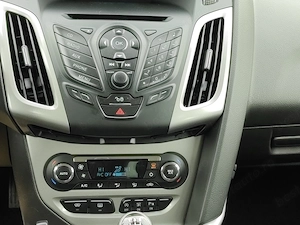  Ford Focus  2013  1l EcoBoost - imagine 17