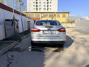 Ford Focus 3 sedan - imagine 2