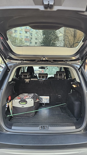 Ford Kuga 2018 4x4 impecabila, tinuta in garaj, masina de familie, intretinuta, roti iarna, revizii  - imagine 5