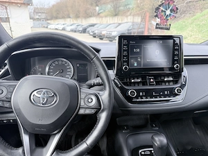 Toyota Corolla hybrid - imagine 7