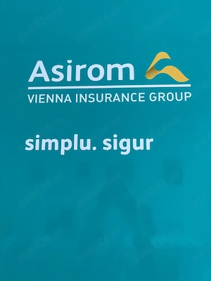 Agenți de asigurări