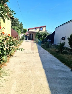 Vila SUPERBA P+M Chercea Pod Apollo, 4 camere, 300 mp,  curte betonata  #537;i generoasa, zona lini 