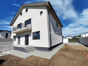 Casa- Vila -Rahova-Alexandriei-Leroy Merlin-teren 300mp -dormitor matrimonial - acte si utilitati la