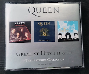 Vând CD SET BOX - QUEEN - The Platinum Collection. Sunet impecabil. Emi Records - 2000. 