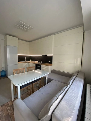 Garsoniera de închiriat in zona Piață Sudului aproape de metrou