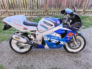 SUZUKI gsxr 600 ! ca nou