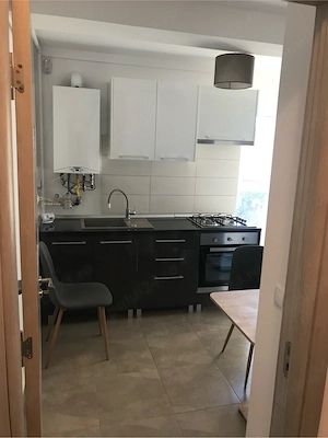 garsoniera 300 euro   pe luna - imagine 7
