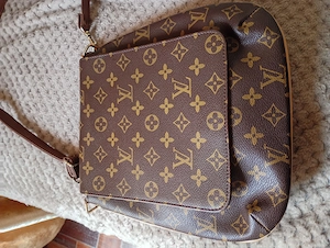 Geanta Luis Vuitton 