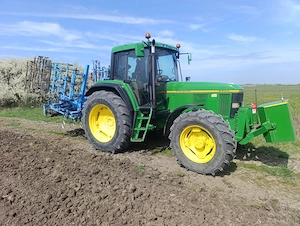 John Deere 6800 - imagine 3