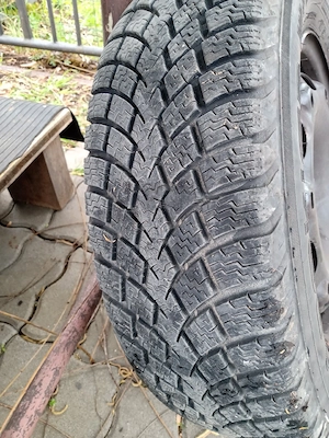 vand jante logan sandero,4 cauciucuri pe 16,roti volkswagen pe 14,15  - imagine 2