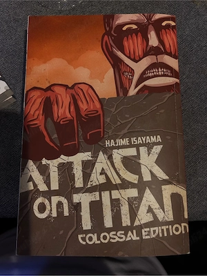 Manga Attack on Titan -Colosal Edition