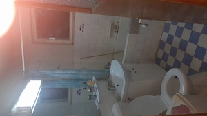 Apartament 3 camere, decomandat, et 1 din 2, bloc 6 apartamente, garaj si boxa proprie. - imagine 8