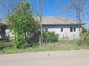 Casa de vanzare