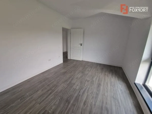 Duplex de vanzare cu 3 camere si teren de 309 mp - Recas - imagine 16