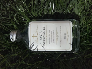 Izvor Binecuvântat   Apă din zona izvoarelor sfințite ale Muntele Athos (ediție limitată) 79 lei