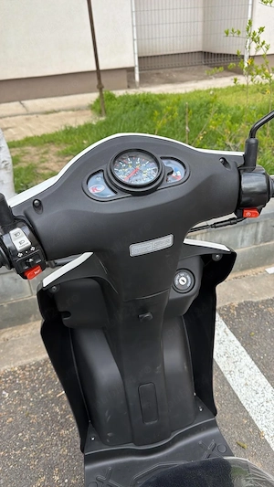 scuter cu permis - imagine 2