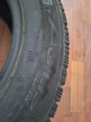 Michelin M+S 215/65R 16C - imagine 9