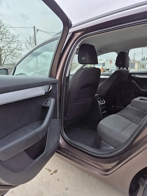 Skoda Octavia an 2014 03 mot 1.6 TDI 110 cp Euro 5 - imagine 9