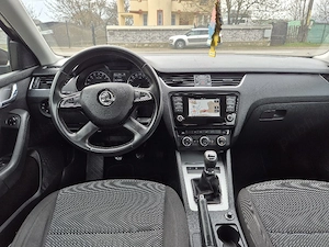 Skoda Octavia an 2014 03 mot 1.6 TDI 110 cp Euro 5 - imagine 6