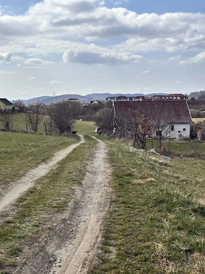 teren 708 m pătrați +Casă de finisare 138m pătrați +250 m pătrați proprietate strada privată.  - imagine 10