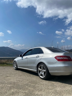 mercedes e220 d - imagine 3