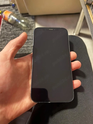 Vând iPhone 12, 128GB, in stare bună de funcționare.