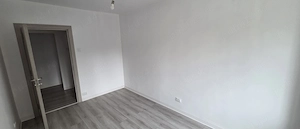 Proprietar, De inchiriat apt 2 camere, complet refacut, utilat & mobilat Aprilie 2026 - imagine 5