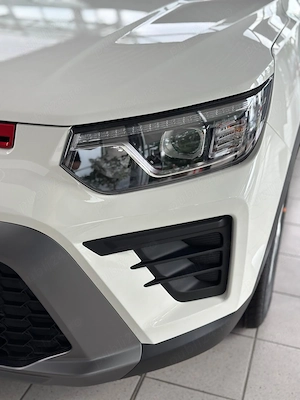 KGM TIVOLI 4x4 Benzina 1.5 GDI - Turbo 163 CP Cutie de viteze Automata - imagine 2