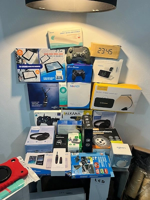 Vând cutii xxl mix multimedia!