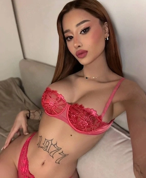 transexuala reala fac nu mai drplsari la hotel 