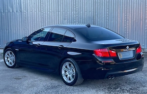 BMW F10 520D M paket   Ecrane in tetiere   Camera marsarier - imagine 3