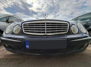 Mercedes-Benz E200 Kompressor + gpl, Euro 4, SBC Nou!, Piele, Automata, Trapa