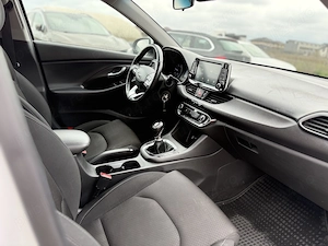 Hyundai i30 2021 - imagine 5