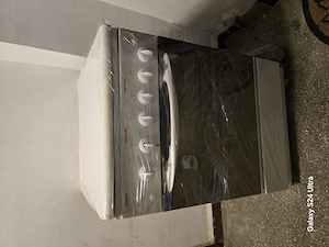 Aragaz Zanussi ZC 542 TS cu grill impecabil