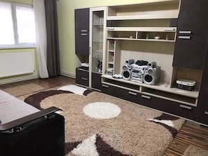 Vand apartament cu 3 camere decomandate aproape de piata mica - imagine 6